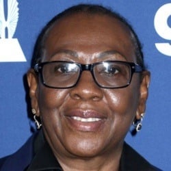 Gloria Carter - Age, Bio, Family | Famous Birthdays