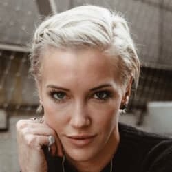 39 Year Old Celebrities | Famous Birthdays
