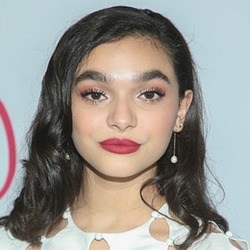 Paulina Singer - Age, Bio, Family | Famous Birthdays