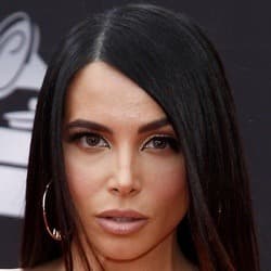 Chesca - Age, Bio, Family | Famous Birthdays