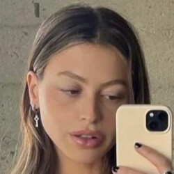 Chloe Bleu - Age, Bio, Family | Famous Birthdays