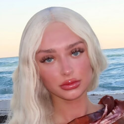 Chloistagram - Age, Bio, Family | Famous Birthdays