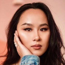 Yuyi Chua - Age, Bio, Family | Famous Birthdays