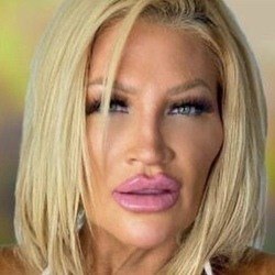 Allegra Cole - Age, Bio, Family | Famous Birthdays