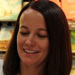 Ally Condie - Age, Bio, Family | Famous Birthdays