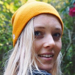 Izzy Davis - Age, Bio, Family | Famous Birthdays