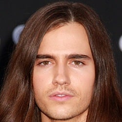 Anthony De La Torre - Age, Bio, Family | Famous Birthdays