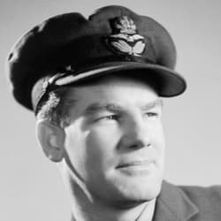 Alan Deere - Bio, Family | Famous Birthdays