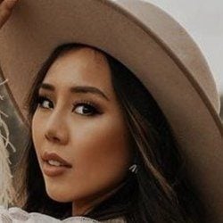 Amber Diamond - Age, Bio, Family | Famous Birthdays