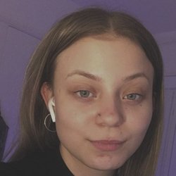 Isabella Dorta - Age, Bio, Family | Famous Birthdays
