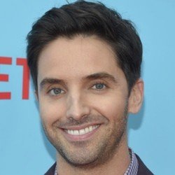 Paul W Downs - Age, Bio, Family | Famous Birthdays