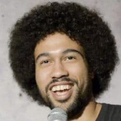 Che Durena - Age, Bio, Family | Famous Birthdays