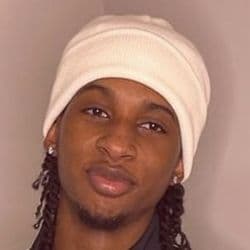 dvillesanta - Age, Bio, Family | Famous Birthdays