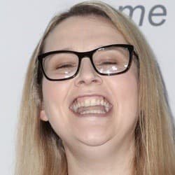 Rae Earl - Age, Bio, Family | Famous Birthdays