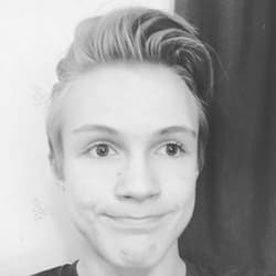 EL Chilli - Age, Bio, Family | Famous Birthdays