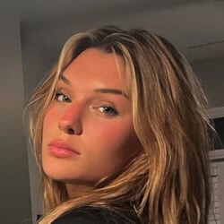 Alaina Ellis - Age, Bio, Family | Famous Birthdays