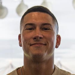 Luke Elsman - Age, Bio, Family | Famous Birthdays