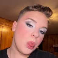 evan_nails