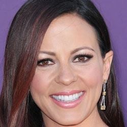 Sara Evans - Age, Bio, Family | Famous Birthdays