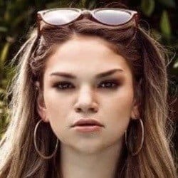 Athena Faris - Age, Bio, Family | Famous Birthdays