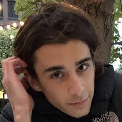 Georgie Farmer - Age, Bio, Family | Famous Birthdays
