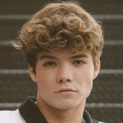 Liv Simone - Age, Bio, Family | Famous Birthdays