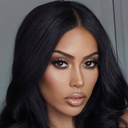 Sherry Foreign - Age, Bio, Family | Famous Birthdays