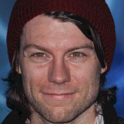 Patrick Fugit - Age, Bio, Family Famous Birthdays