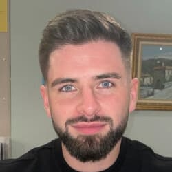 Tom Garratt - Age, Bio, Family | Famous Birthdays
