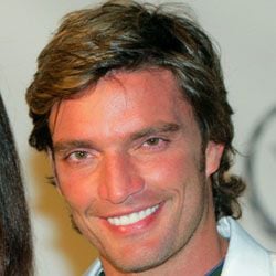 Julián Gil - Age, Bio, Family | Famous Birthdays