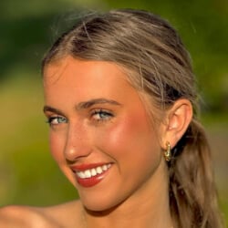 Mafer Cam - Age, Bio, Family | Famous Birthdays