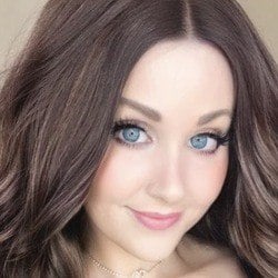 Angie Griffin - Age, Bio, Family | Famous Birthdays