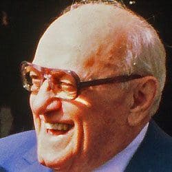 George Halas - Bio, Family | Famous Birthdays