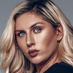 Sophie Hall - Age, Bio, Family | Famous Birthdays