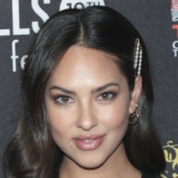 Christen Harper - Age, Bio, Family | Famous Birthdays