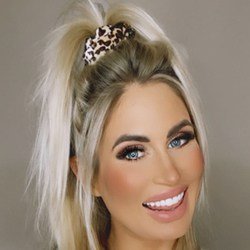 Karin Hart - Age, Bio, Family | Famous Birthdays