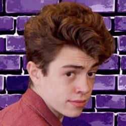Landon Harvey - Age, Bio, Family | Famous Birthdays