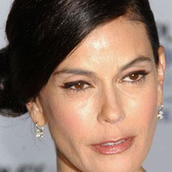 Teri Hatcher - Age, Bio, Family | Famous Birthdays