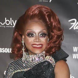 Heidi N Closet - Age, Bio, Family | Famous Birthdays