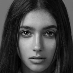 Elisha Herbert - Age, Bio, Family | Famous Birthdays