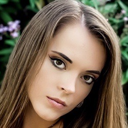 Taylor Herd - Age, Bio, Family | Famous Birthdays