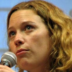 Kate Hewlett - Age, Bio, Family | Famous Birthdays