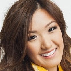 Weylie Hoang - Age, Bio, Family | Famous Birthdays