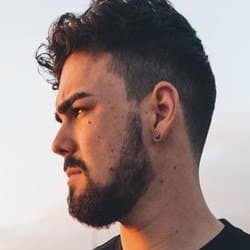 Isaiah Holm - Age, Bio, Family | Famous Birthdays