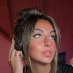 honeyxxo - Bio, Family | Famous Birthdays