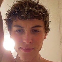Taite Hoover - Age, Bio, Family | Famous Birthdays