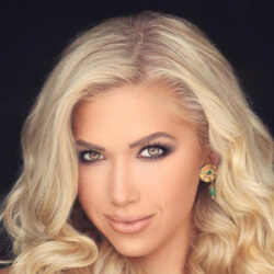 Gracie Hunt - Age, Bio, Family | Famous Birthdays