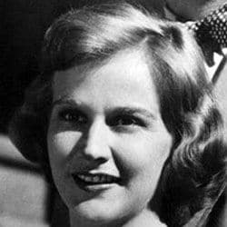 Kim Hunter - Bio, Family | Famous Birthdays