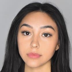 Calli Hynes - Age, Bio, Family | Famous Birthdays