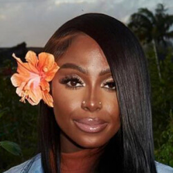 iamdrinaa - Age, Bio, Family | Famous Birthdays